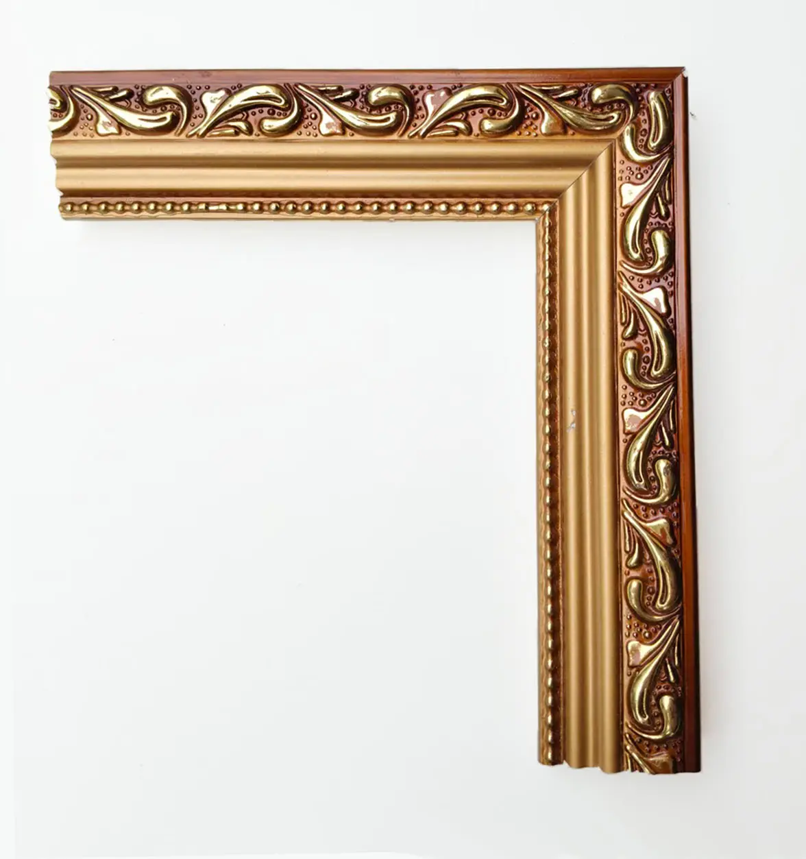 Julia Gold Wood Ornate Frame GFM Painting